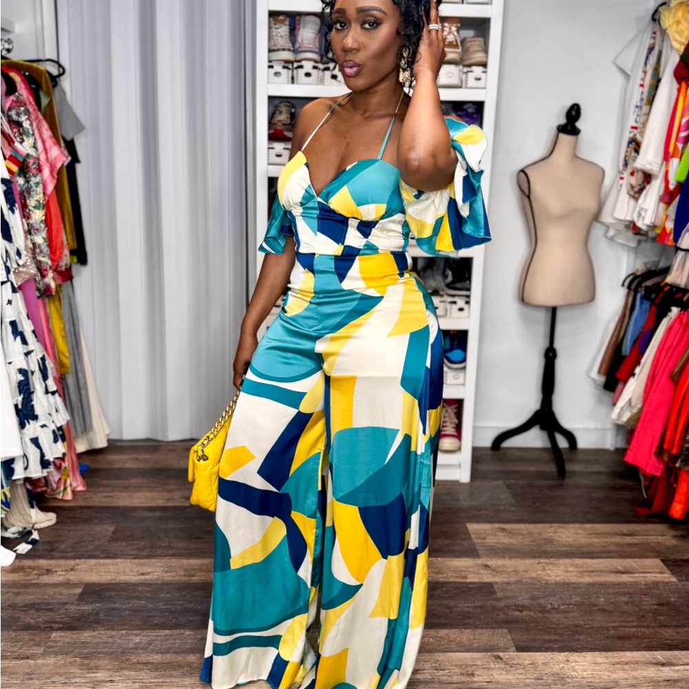 SWEETHEART RUFFLE SLEEVE PRINTED JUMPSUIT